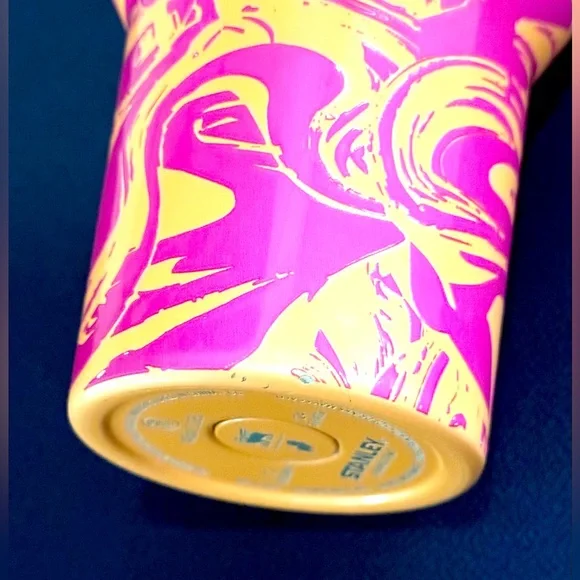 STANLEY 40oz Quencher - Picture 9 of 10